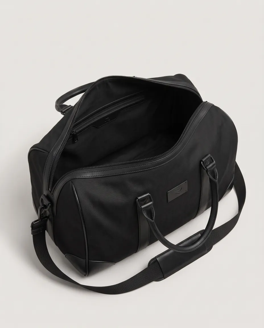 R Duffle Bag, black, open